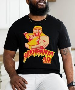 Official Hulk Hogan 40 Years Ripping Shirt