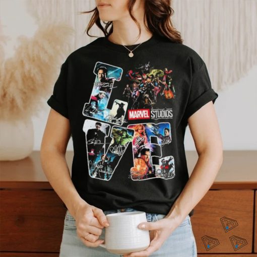 Official love Marvel Studios Characters 16 Season Signatures Shirt