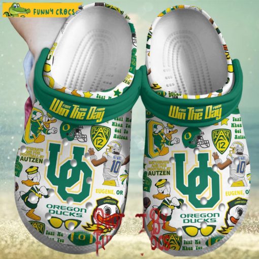 Oregon Ducks Past Hard Finish Win The Day Crocs Shoes