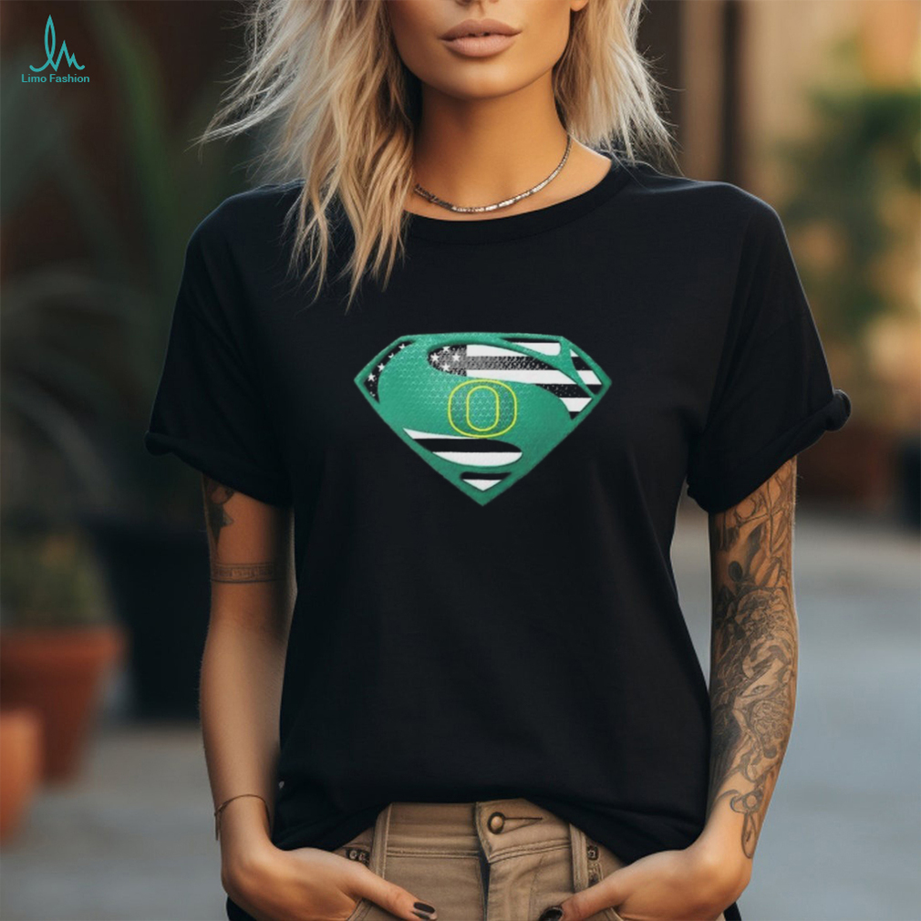 Oregon Ducks Superman logo shirt Oregon Ducks Superman logo shirt