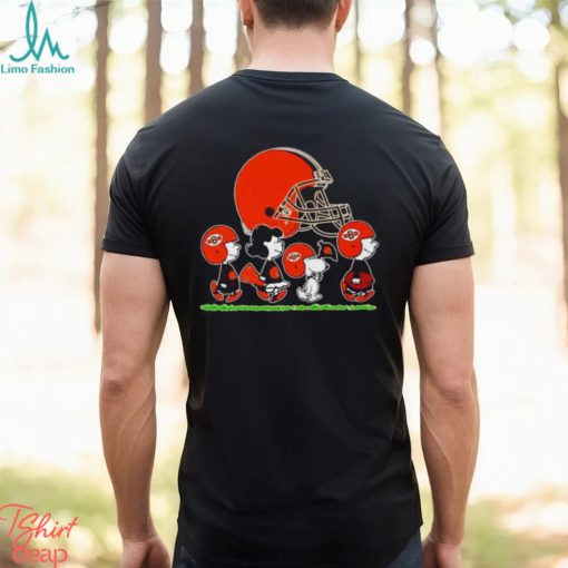 Peanuts Snoopy Team player with the Cleveland Browns football NFL shirt