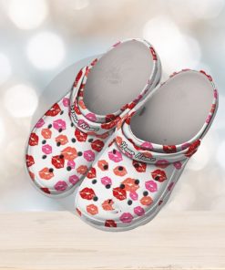 Personalized Valentine Lips Kiss Clog Shoes For Men And Women Classic Valentine Crocs