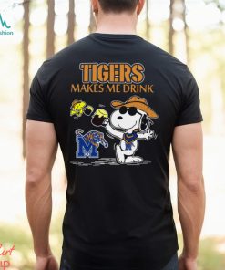 Snoopy Memphis Tigers Make Me Drinks Shirt