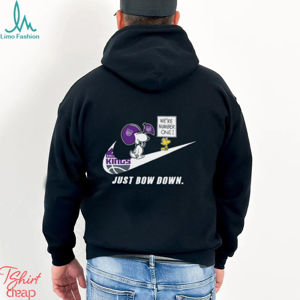 Snoopy NBA Just Bow Down Sacramento Kings shirt Snoopy NBA Just Bow Down Sacramento Kings shirt