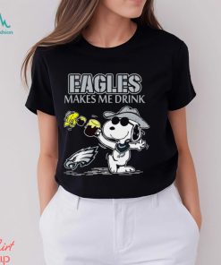 Snoopy Philadelphia Eagles Make Me Drinks Shirt