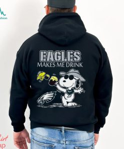 Snoopy Philadelphia Eagles Make Me Drinks Shirt