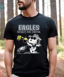 Snoopy Philadelphia Eagles Make Me Drinks Shirt