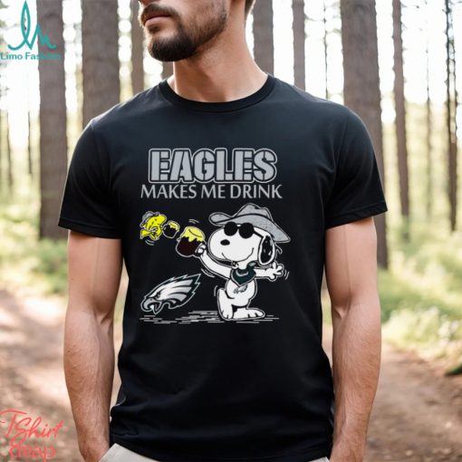 Snoopy Philadelphia Eagles Make Me Drinks Shirt