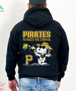 Snoopy Pittsburgh Pirates Makes Me Drinks Shirt