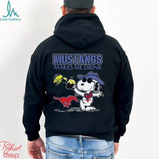 Snoopy Smu Mustangs Make Me Drinks Shirt