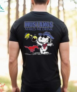 Snoopy Smu Mustangs Make Me Drinks Shirt