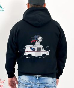 Snoopy Tennessee Titans on a dark desert highway trophy in my arm shirt