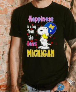 Snoopy and Woodstock happiness is a hug from the heart Michigan Wolverines shirt
