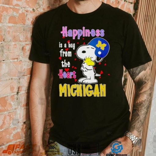 Snoopy and Woodstock happiness is a hug from the heart Michigan Wolverines shirt