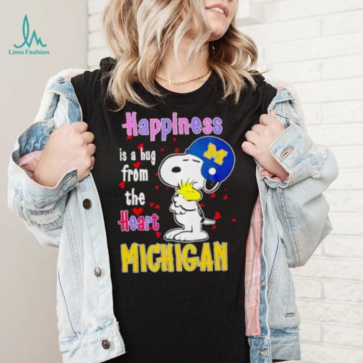 Snoopy and Woodstock happiness is a hug from the heart Michigan Wolverines shirt