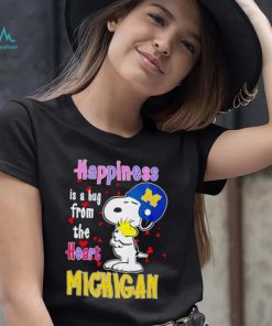 Snoopy and Woodstock happiness is a hug from the heart Michigan Wolverines shirt