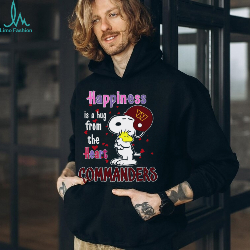 Snoopy and Woodstock happiness is a hug from the heart Washington Commanders shirt Snoopy and Woodstock happiness is a hug from the heart Washington Commanders shirt