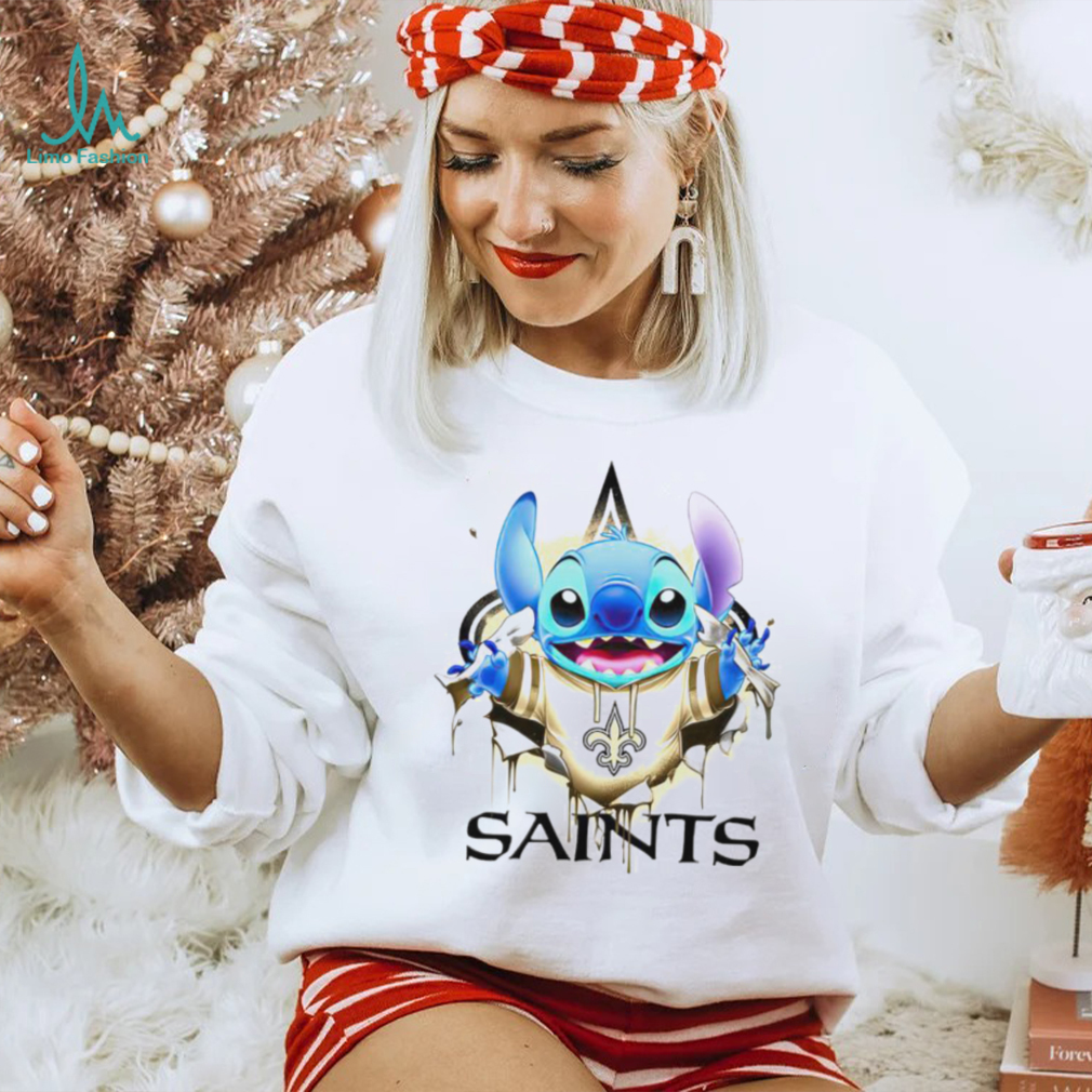 Stitch inside New Orleans Saints shirt Stitch inside New Orleans Saints shirt