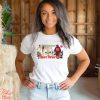 Travis Kelce supports Swift’s big night at Golden Globes in an unexpected way during Chiefs game shirt