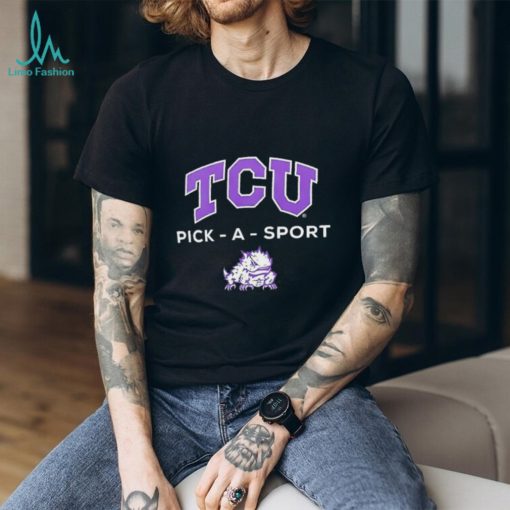 TCU Horned Frogs pick a sport shirt