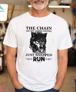 THE CHAIN ON MY MOON SWING Wolf Classic T Shirt