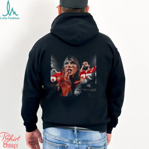 Taylor Swift Ai going crazy T Shirt