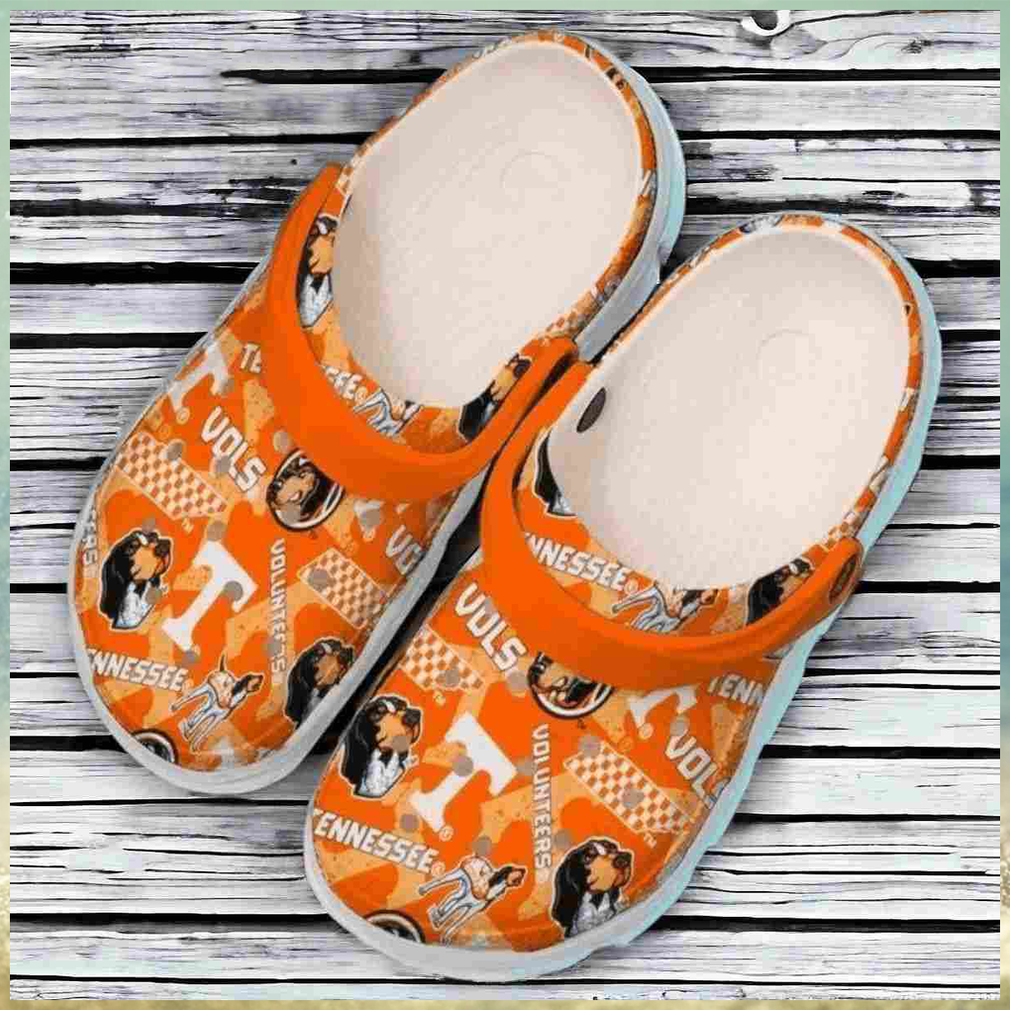 Tennessee Volunteers Football Crocs Clog Shoes Gift Tennessee Volunteers Football Crocs Clog Shoes Gift
