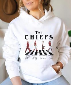 The Kansas City Chiefs Andy Reid Travis Kelce Patrick Mahomes and Chris Jones abbey road signatures shirt