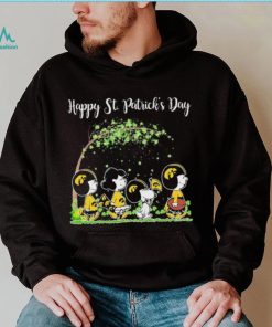 The Peanuts Characters Iowa Hawkeyes Happy St. Patrick’s Day Shirt