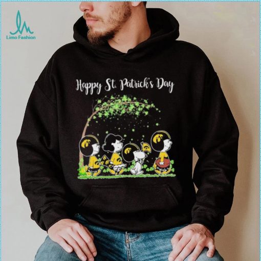 The Peanuts Characters Iowa Hawkeyes Happy St. Patrick’s Day Shirt