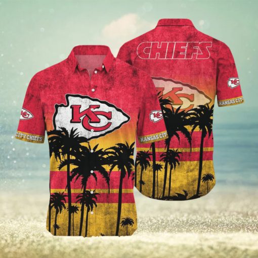 [The best selling] Kansas City Chiefs Short Style Hot Trending Summer All Over Print 3D Hawaiian Shirt
