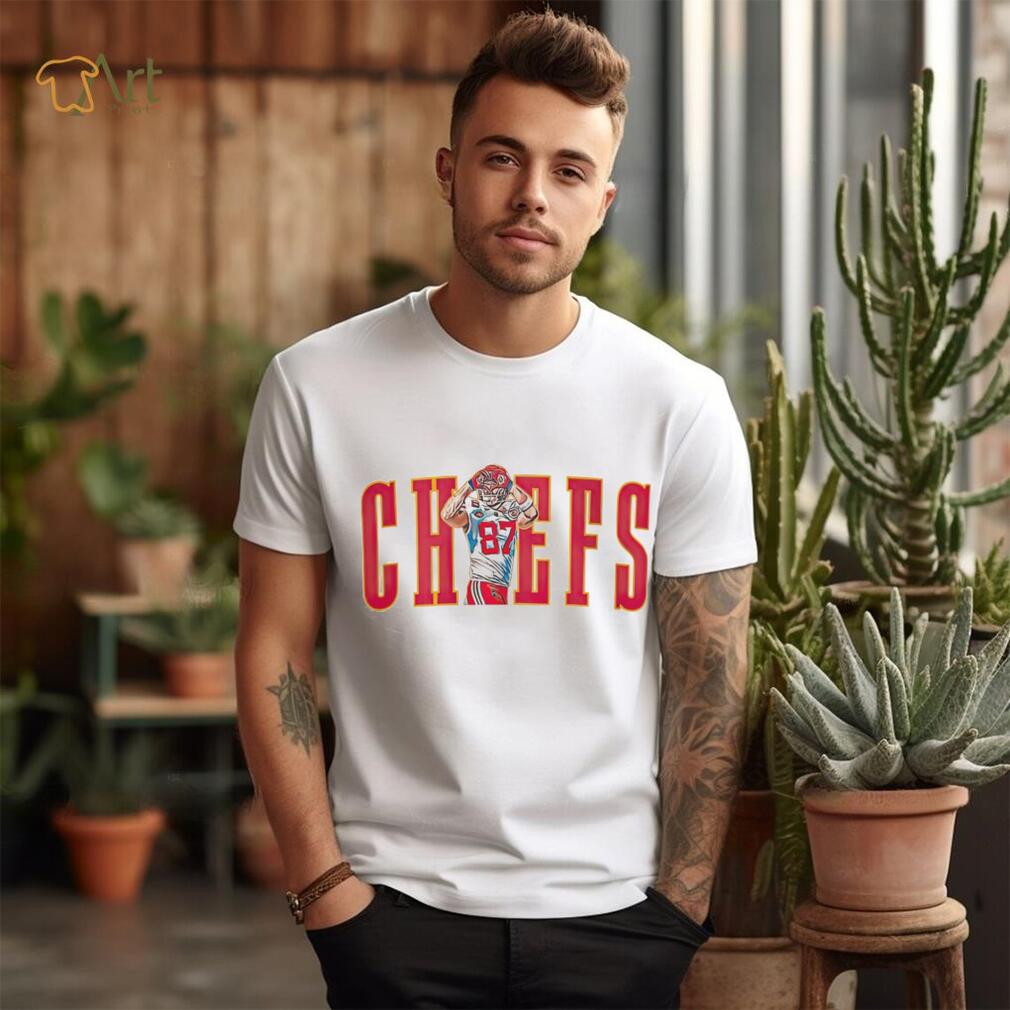 Travis Kelce 87 hand hear Kansas City Chiefs football T shirt Travis Kelce 87 hand hear Kansas City Chiefs football T shirt