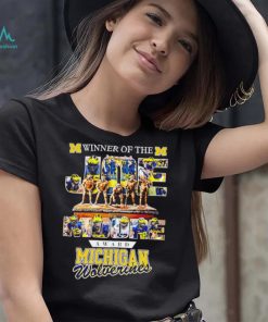 Winner of the Joe Moore award Michigan Wolverines 2024 shirt, hoodie, sweater, long sleeve and tank top Winner of the Joe Moore award Michigan Wolverines 2024 shirt