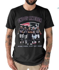 end of an erea New England Patriots logo team player signature shirt