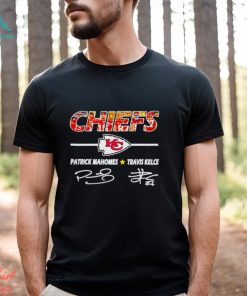 Chiefs Patrick Mahomes and Travis Kelce signatures shirt