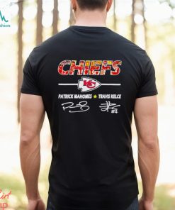 Chiefs Patrick Mahomes and Travis Kelce signatures shirt