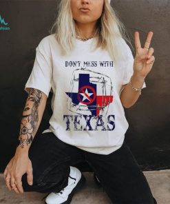 Don’t mess with Texas barbed steel fence shirt