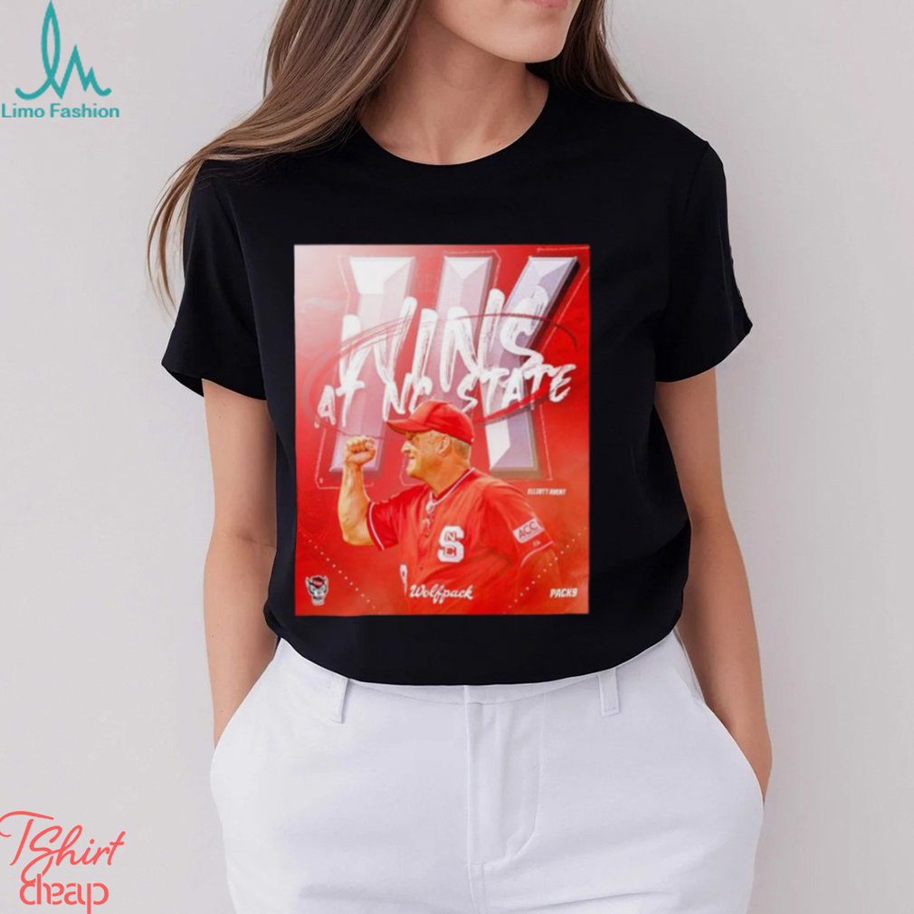 Elliott Avent 1000 wins at NC State poster shirt Elliott Avent 1000 wins at NC State poster shirt