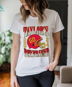 Go Taylor’s boyfriend 2024 helmet shirt
