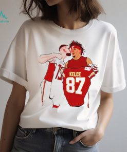 Kansas City Chiefs Travis Kelce kiss Patrick Mahomes shirt