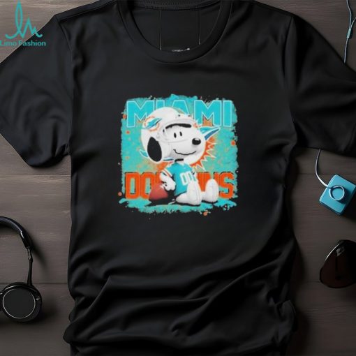 Miami Dolphins Mix The Peanuts Snoopy Football Player T Shirt