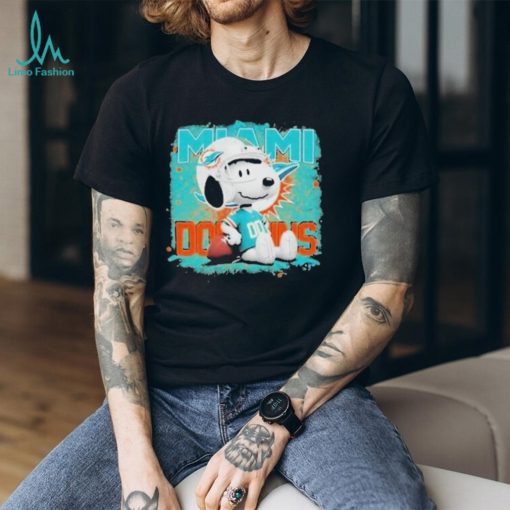 Miami Dolphins Mix The Peanuts Snoopy Football Player T Shirt