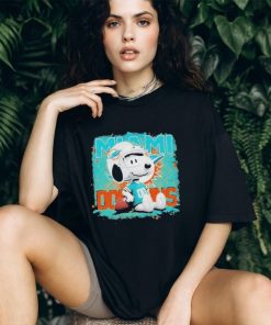 Miami Dolphins Mix The Peanuts Snoopy Football Player T Shirt