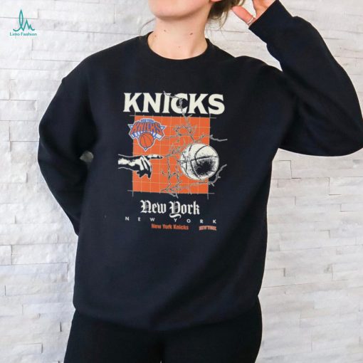 New York Knicks courtside baseball logo shirt