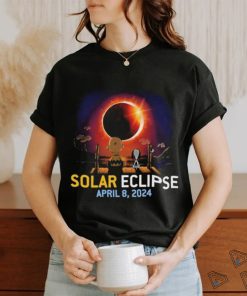 Peanuts Charlie Brown And Snoopy Watching Solar Eclipse April 8, 2024 Shirt