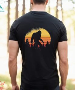 Retro Bigfoot Believer Silhouette Sasquatch Hide And Seek Vintage Shirt