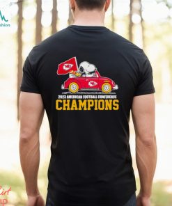 Snoopy and Woodstock driving car Kansas City Chiefs 2023 AFC Champions shirt