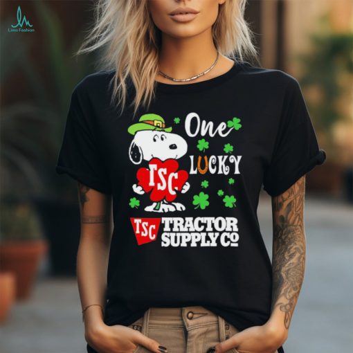 Snoopy one lucky Tractor Supply Co happy Patrick Day Shirt