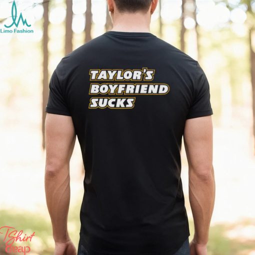Taylor’s boyfriend sucks shirt