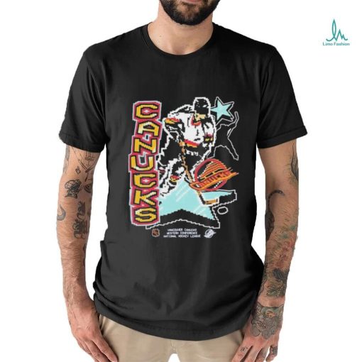 Vancouver Canucks ’47 Lamp Lighter Franklin Shirt